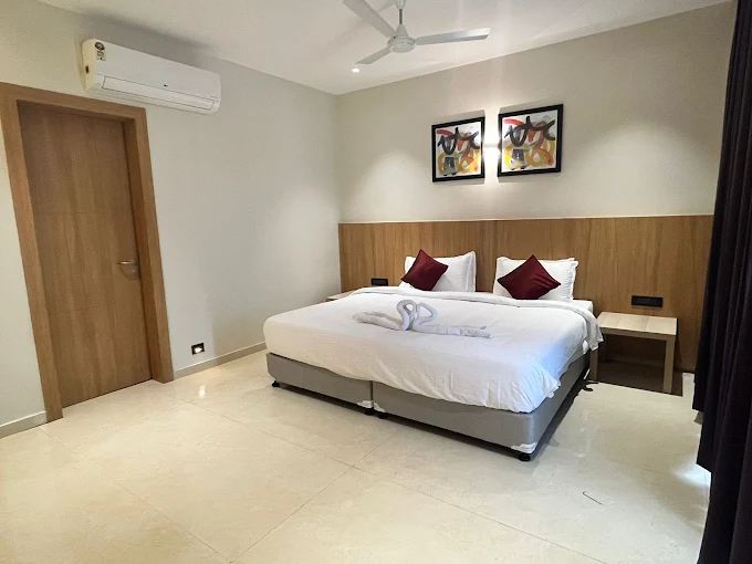 Luxury Beachfront Room at Golden Sands Beach Front Resorts & Properties